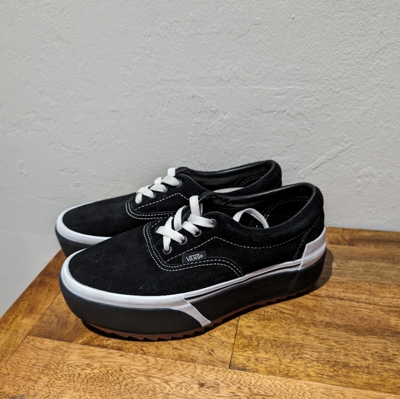Vans UA Era stacked suede trainers in black & gum - Picture 2 of 8